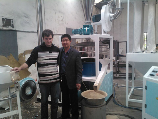 塑料磨粉機,敢問路在何方？